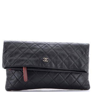 Chanel Beauty CC Clutch Quilted Caviar